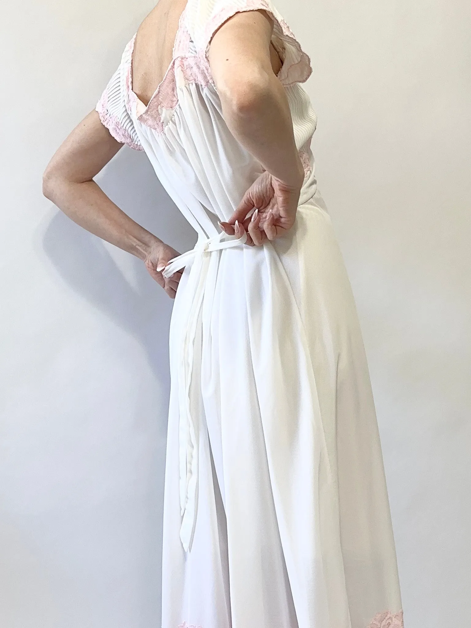 1970s White Slip Dress Nightgown with Pink Lace Trim (S-L)