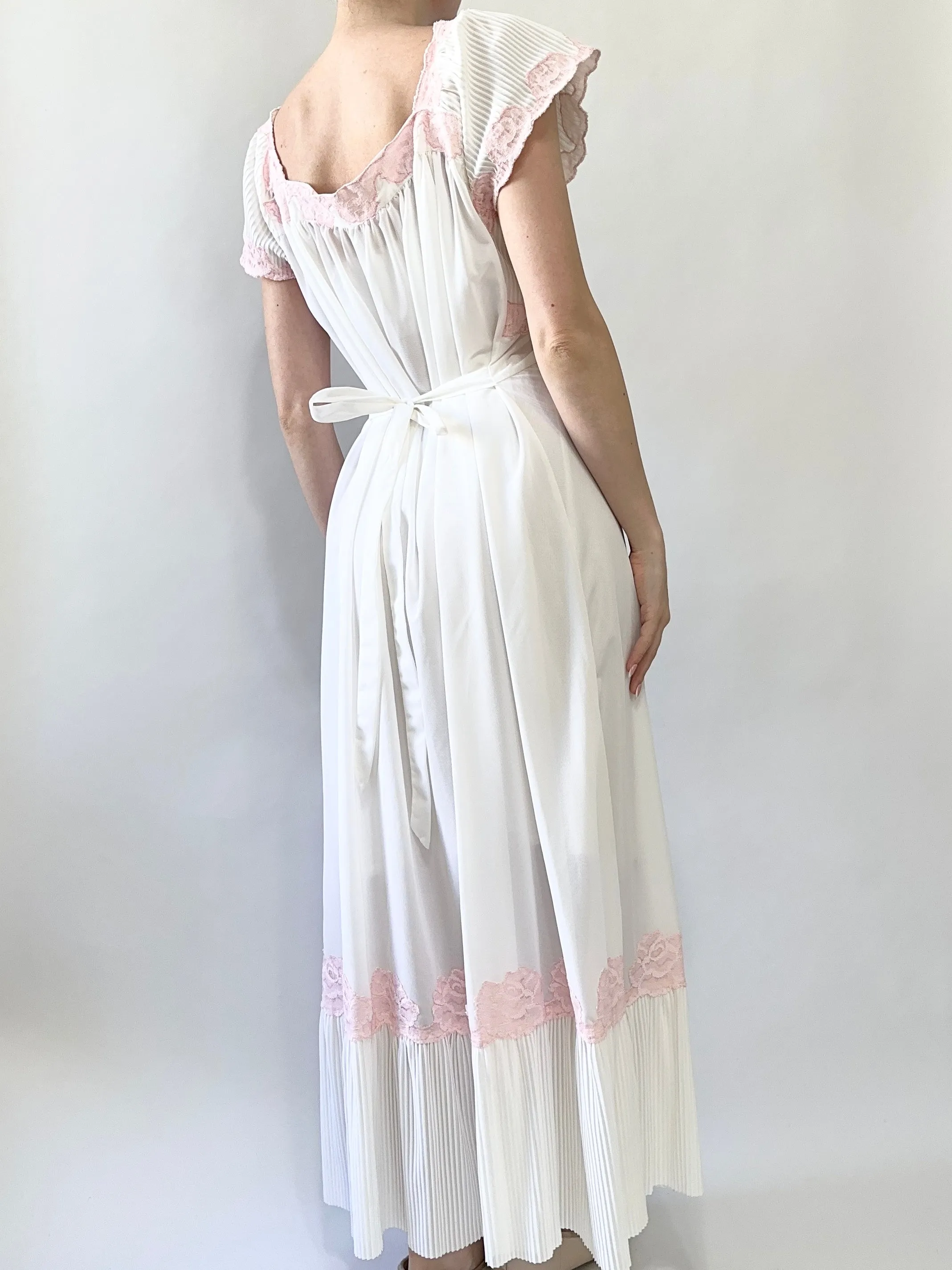 1970s White Slip Dress Nightgown with Pink Lace Trim (S-L)