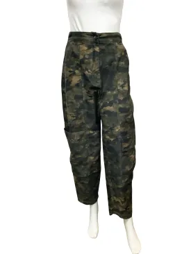 Alembika High Waisted Camo Print Pants Size: XS, S, 0