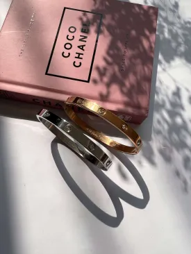 C brand bangle