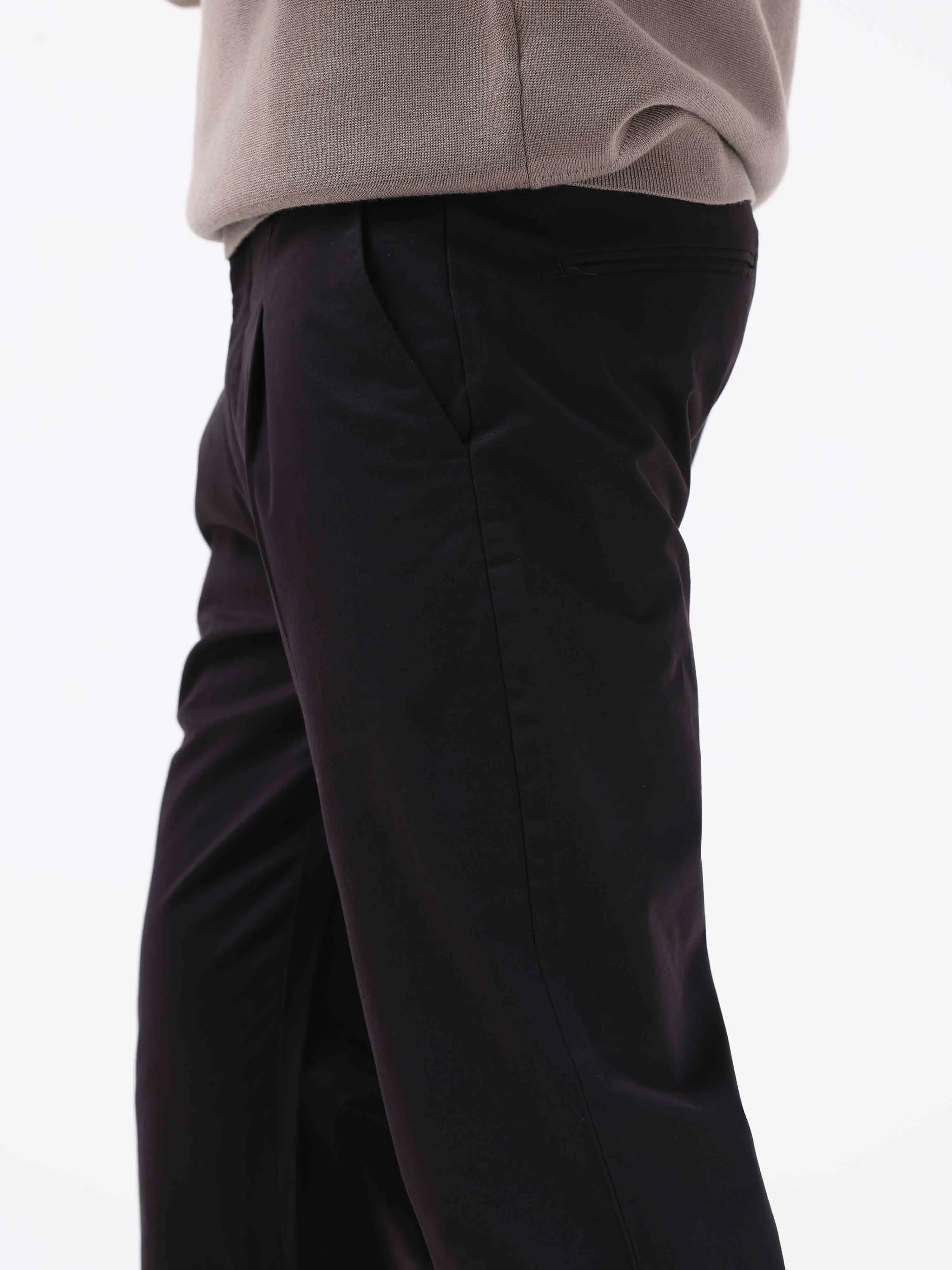 Essential Pleated Black Fine Twill Pant