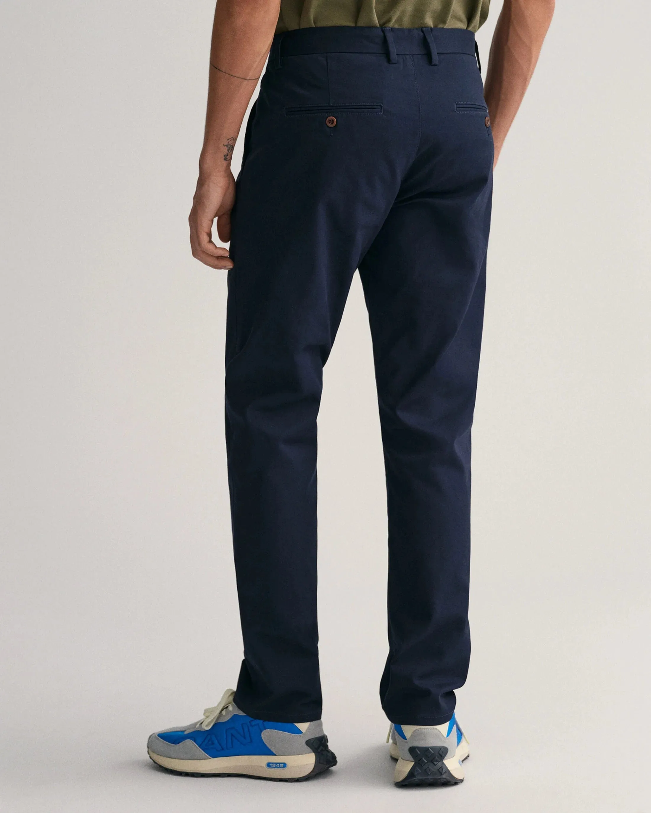 GANT Slim Fit Tech Prep™ Chinos in Marine Navy