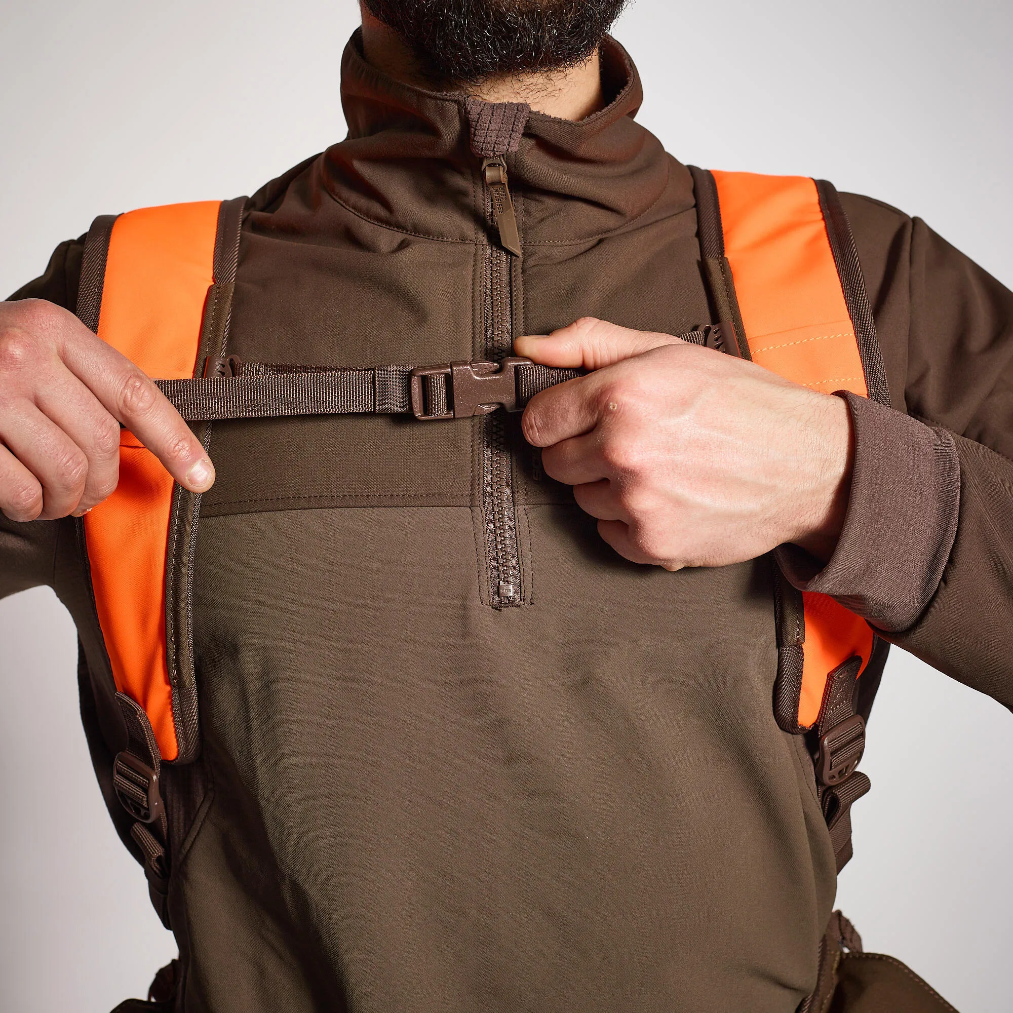 Hunting vest 920 durable brown-orange SOLOGNAC neon orange psa/coffee brown