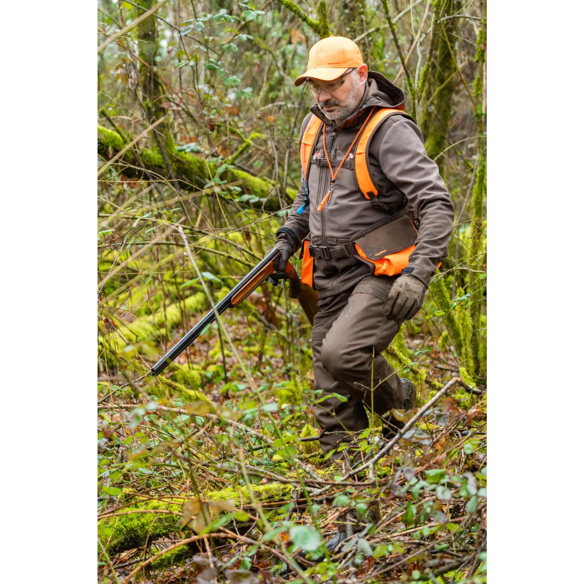 Hunting vest 920 durable brown-orange SOLOGNAC neon orange psa/coffee brown