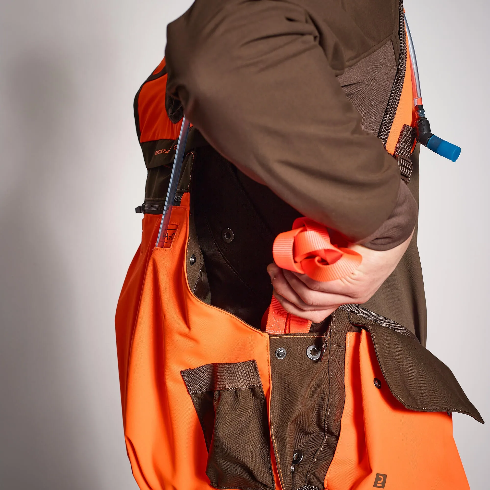 Hunting vest 920 durable brown-orange SOLOGNAC neon orange psa/coffee brown