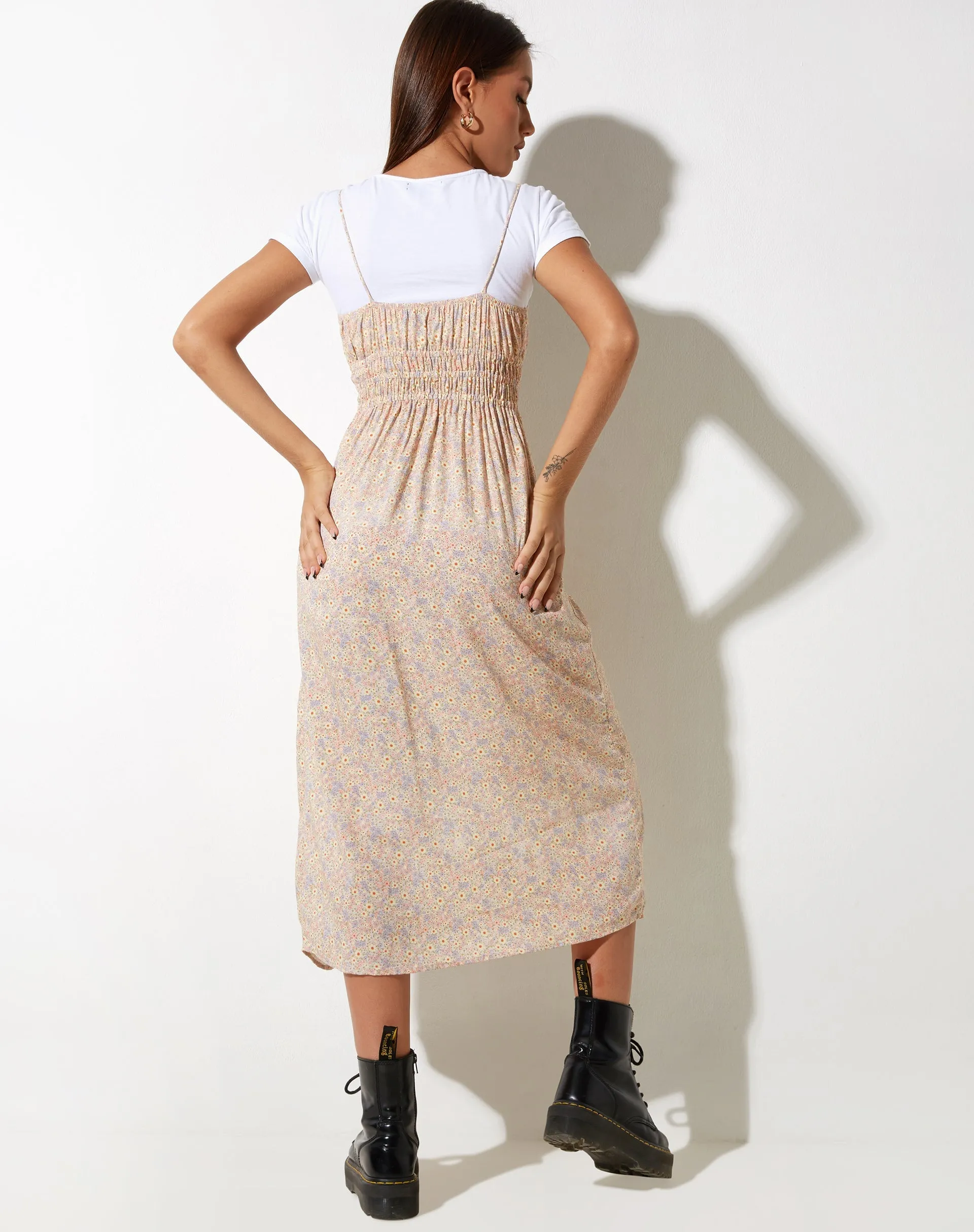 Jeyro Midi Dress in 70's Prairie Girl Floral