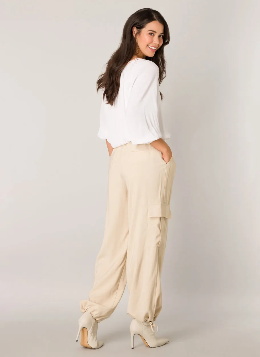 Sarah Essential - Cargo Trousers in a Supple Fabric